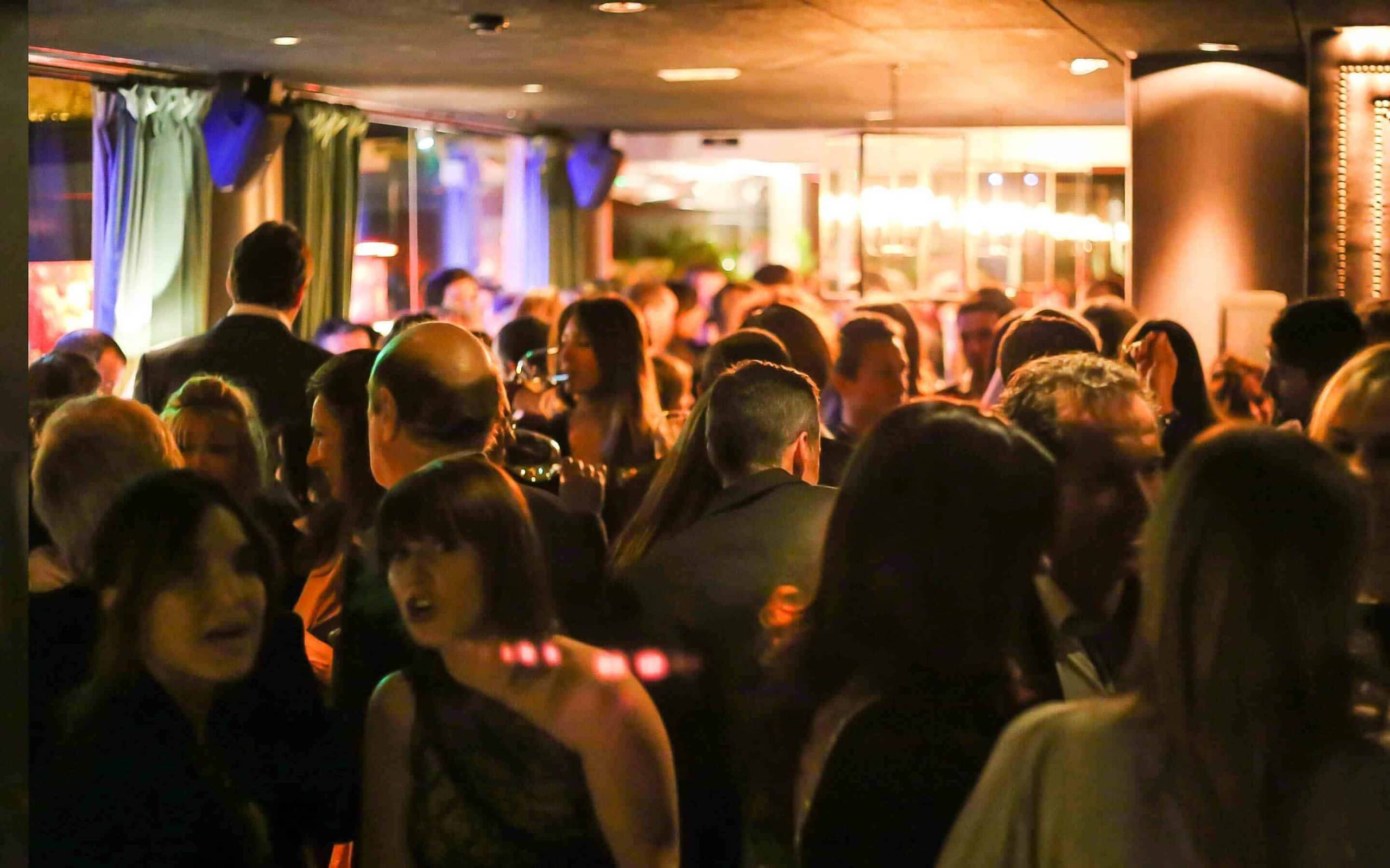 Aniversario Dime Restaurante — proyecto de Mariona Agency